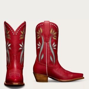 Tecovas Sadie Cherry Bloom Bovine